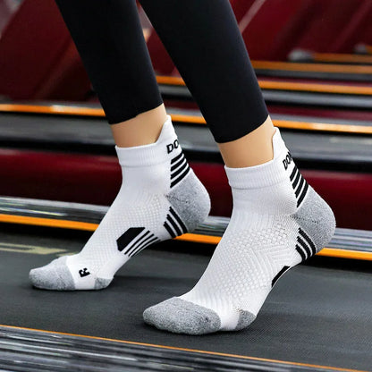 Professional Marathon Running Sock Men Women Sports Fitness Thickened Cushioned Short Tube Low Cut Boat Ankle Socks Professional