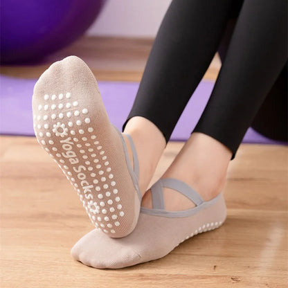 1Pair Professional Women Yoga Socks Silicone Anti-slip Ballet Pilates Socks Women Backless Breathable Bandage Dance Sports Socks